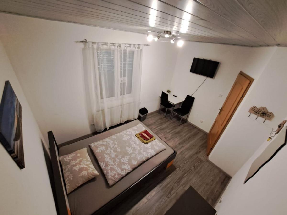 Hostelhollabrunn Eksteriør billede